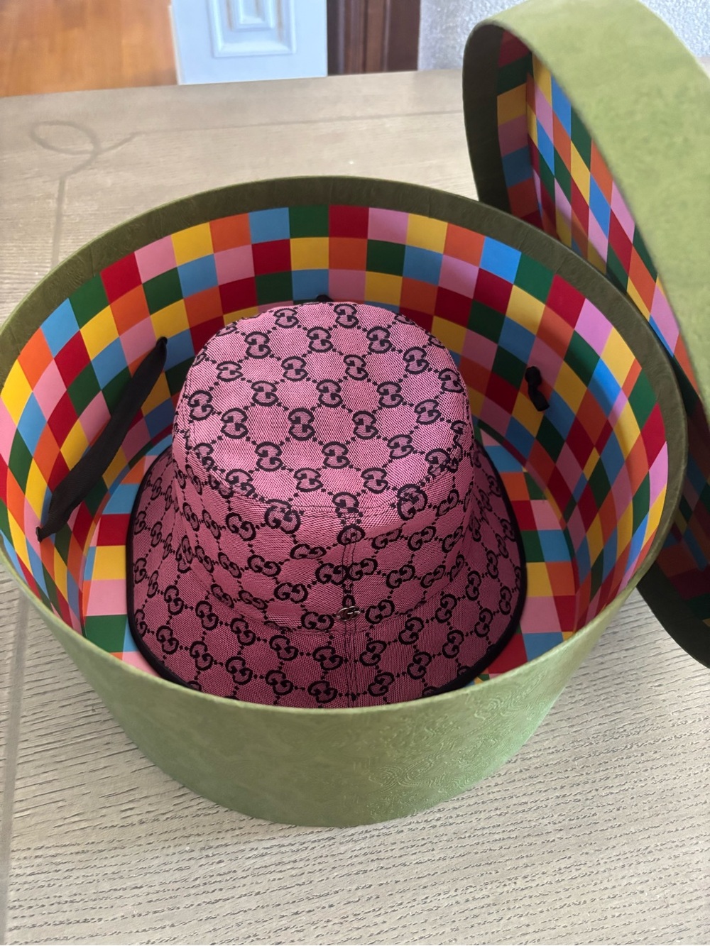 Authentic Gucci pink GG monogram canvas bucket hat